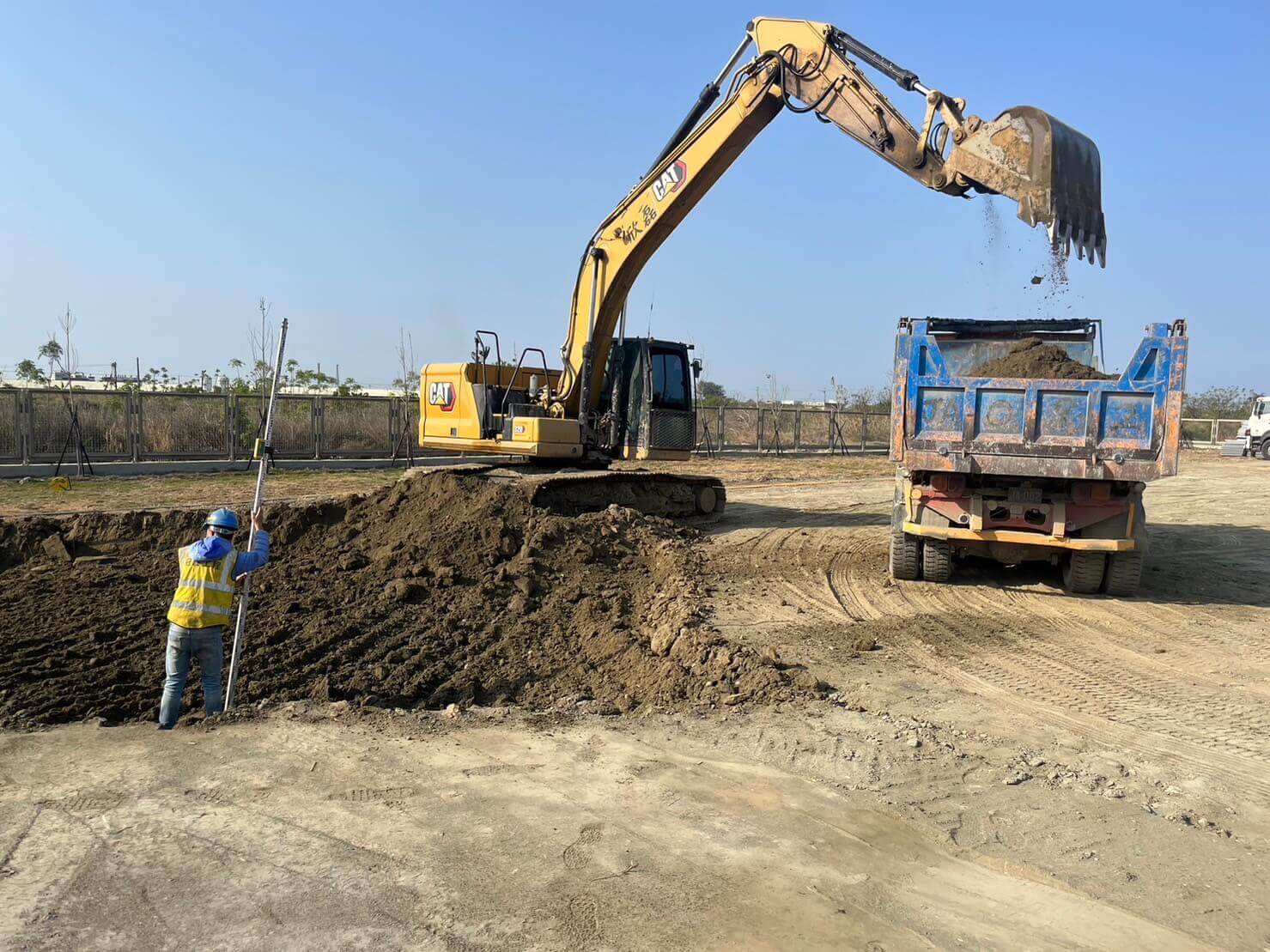 七股漁電共生太陽能電廠第一期光儲附屬光能工程34765.2kWp圖片