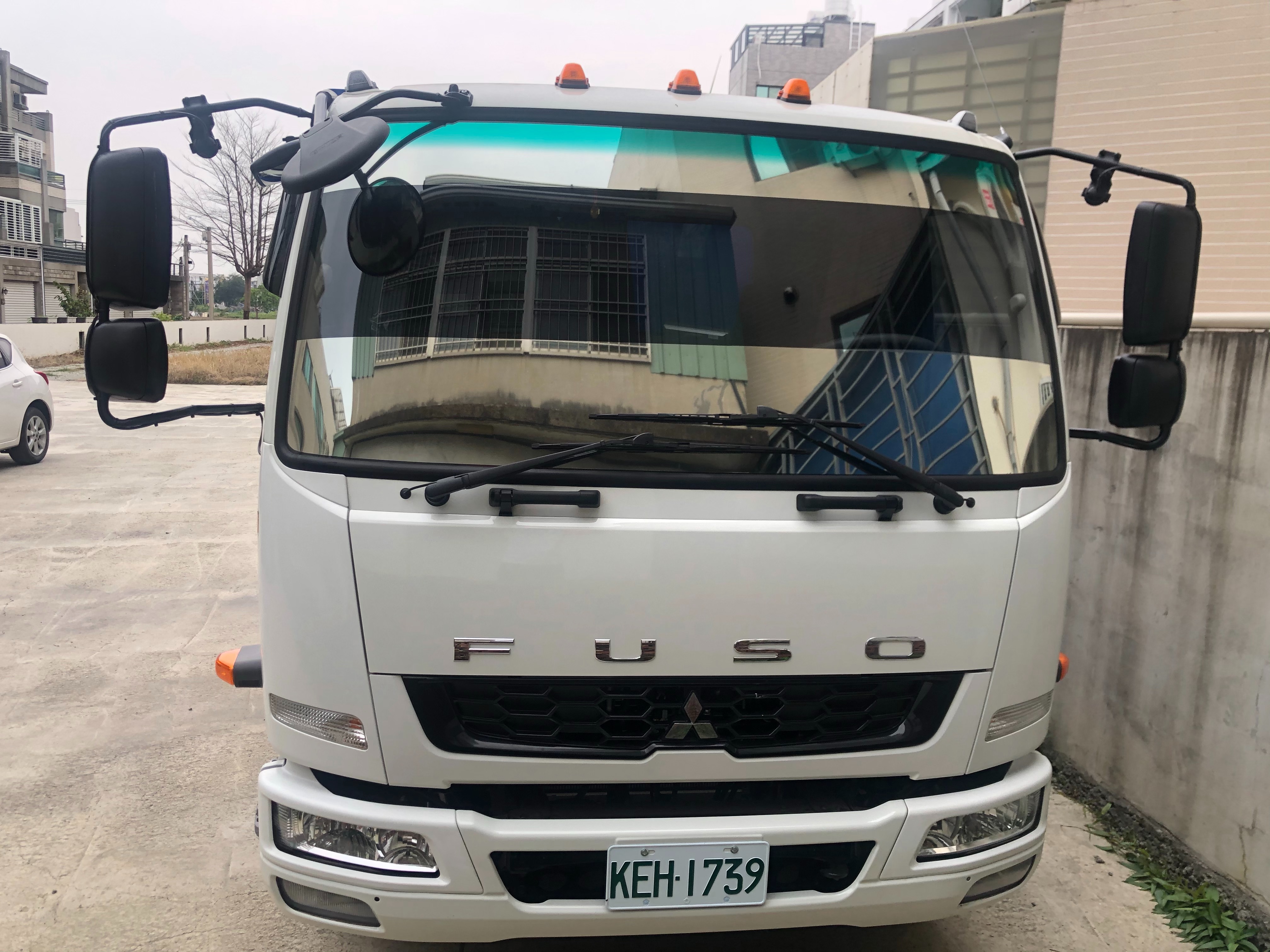 12噸 大貨車圖片